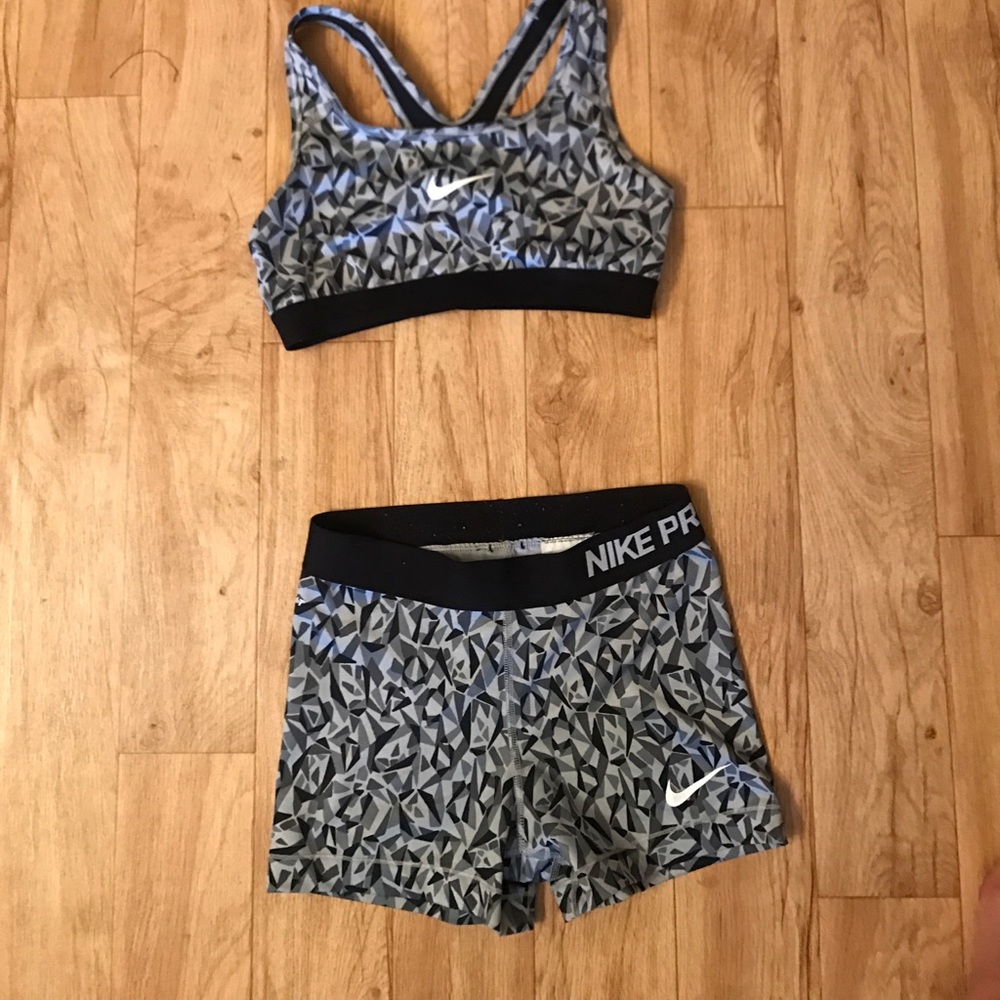 Nike sports set