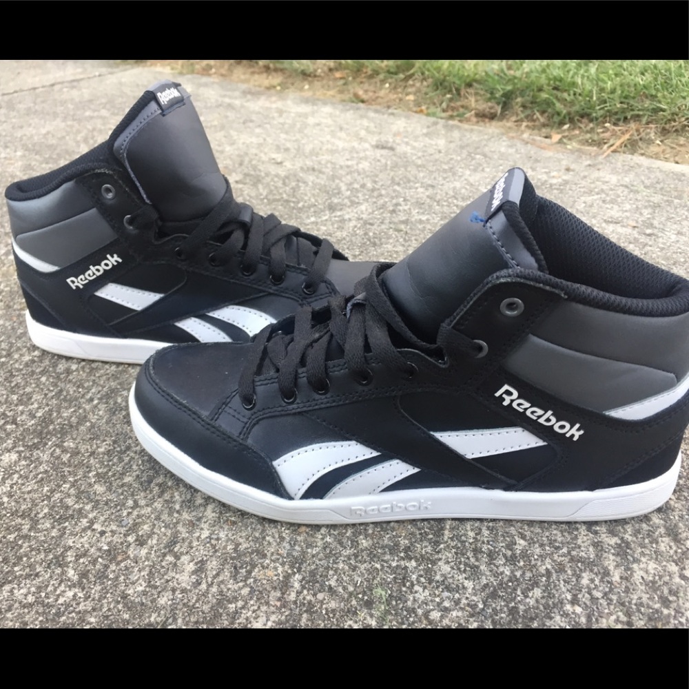 Reebok tennis shoes