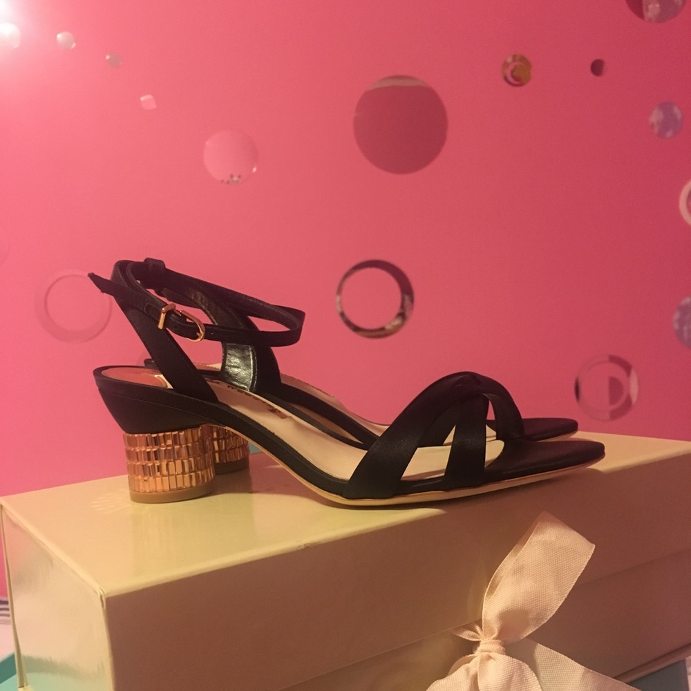 Sophia Webster Elegant satin low heel sandal - Picture 3 of 9