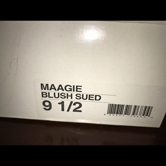 Steve Madden hidden platform classy T-strap heels! - Picture 8 of 8