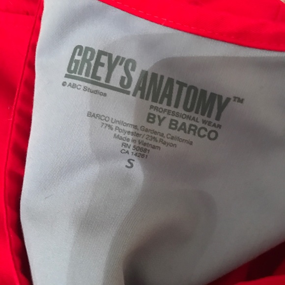 Scrubs - Picture 2 of 4