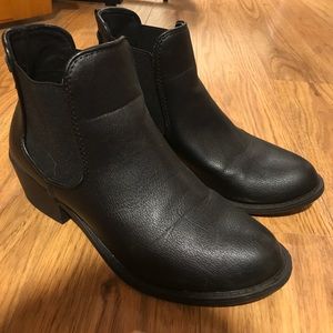 Short black Chelsea boots