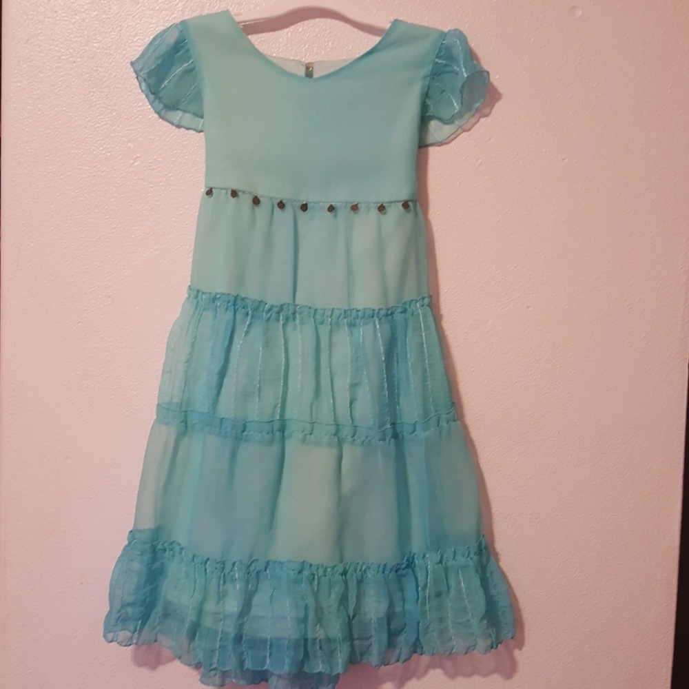 Girls dress