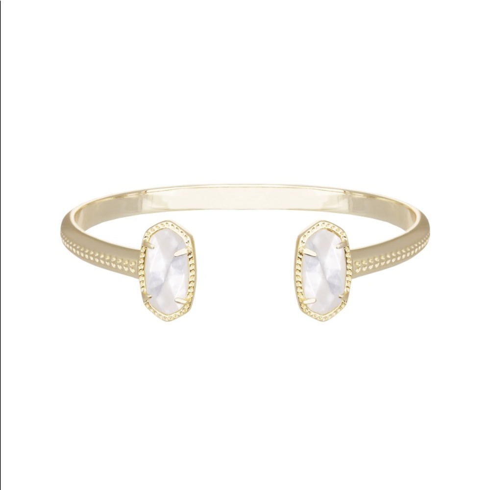 Kendra Scott Gold & Ivory bracelet!