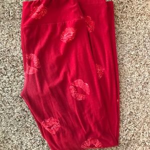 LuLaRoe Valentines Leggings, One Size