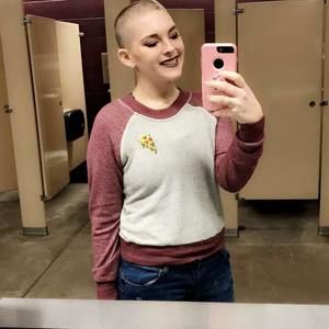 Meet your Posher, Stephanie