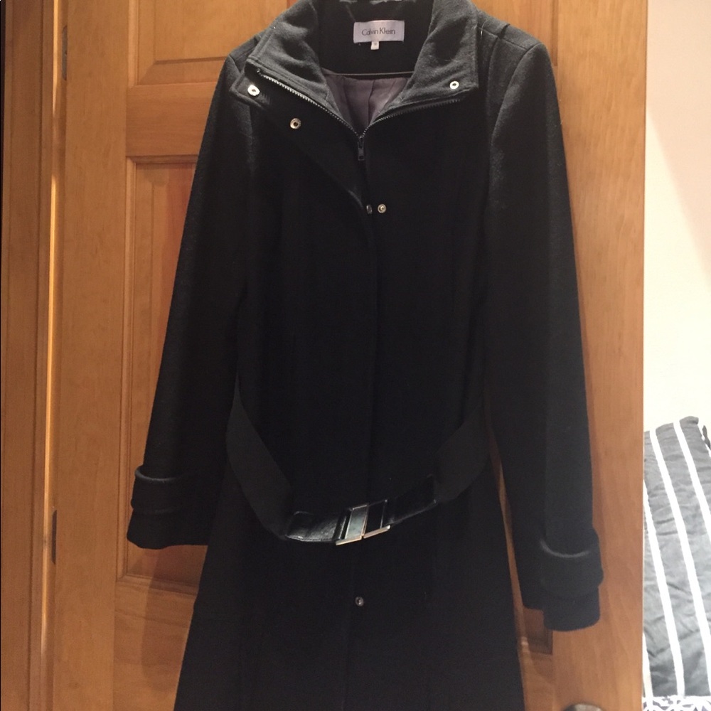 Calvin Klein wool coat ... With a belt