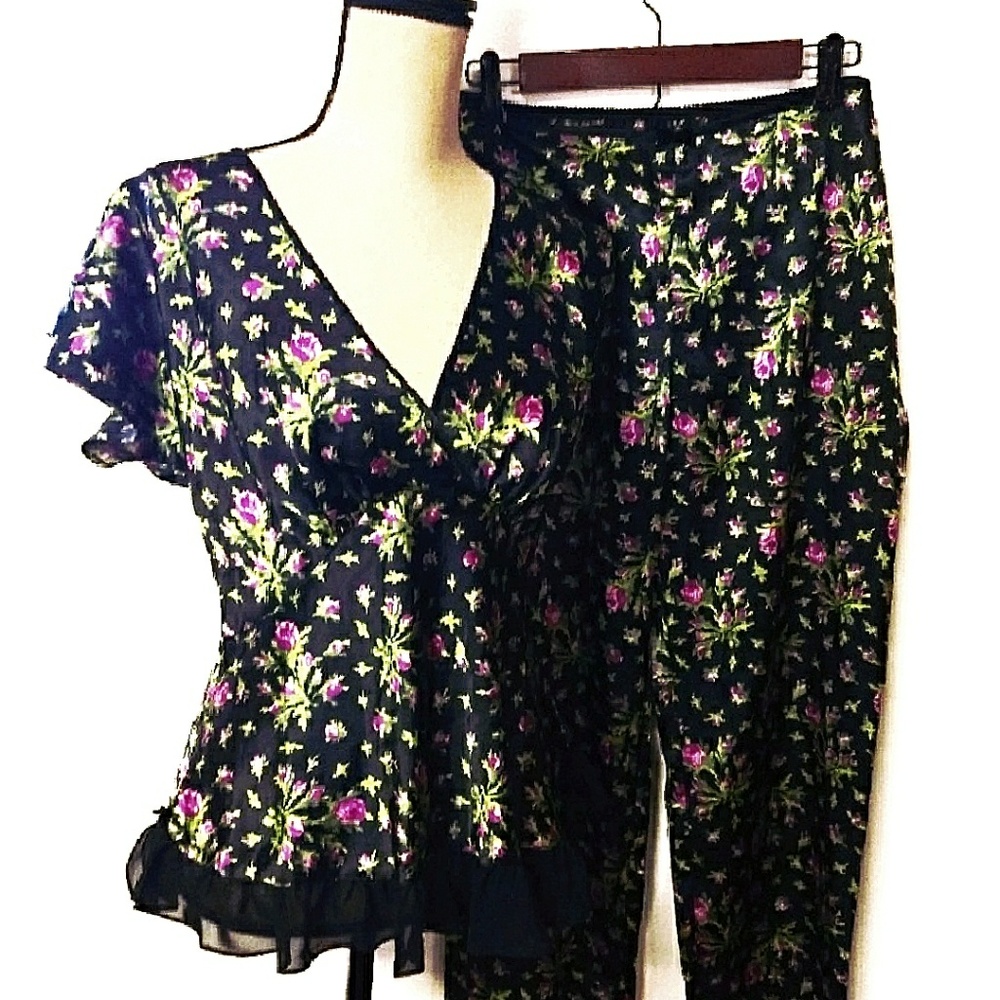 Betsey Johnson pajamas size large