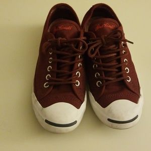 Converse shoe, 7, maroon