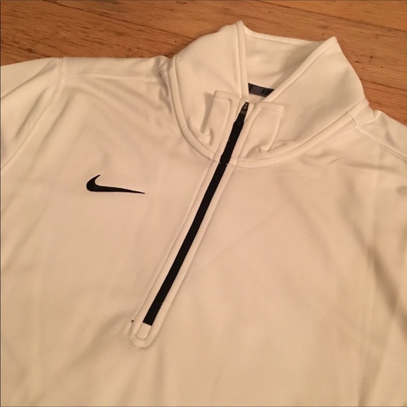 Nike Men’s Dri-FIT Long- Sleeve 1/2 Zip - Picture 3 of 5