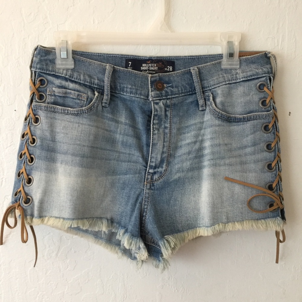 Hollister Shorts Pants Jeans New NWT size 7 / 28