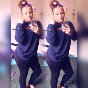 Meet your Posher, Brittni