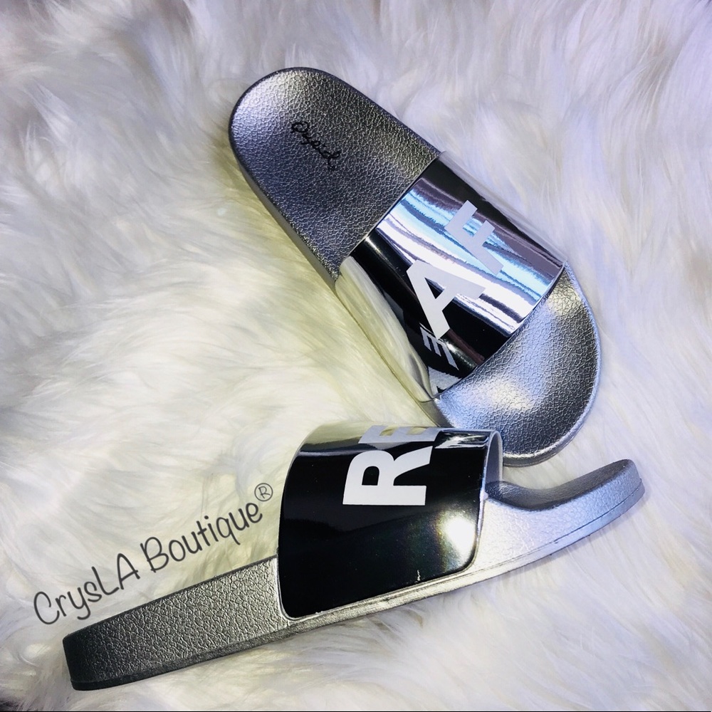 🎉LAST🎉✨Metallic Slides✨ - Picture 3 of 4
