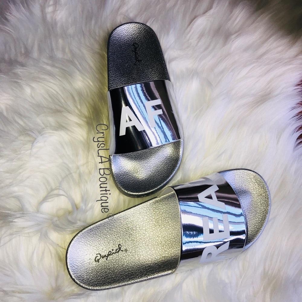 🎉LAST🎉✨Metallic Slides✨ - Picture 4 of 4