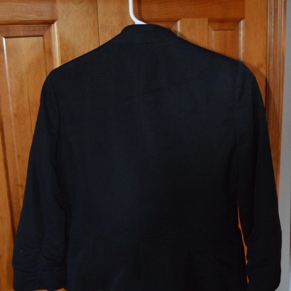 Blazer - Picture 3 of 5