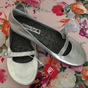 ✨Brand New ✨ American Eagle Flats