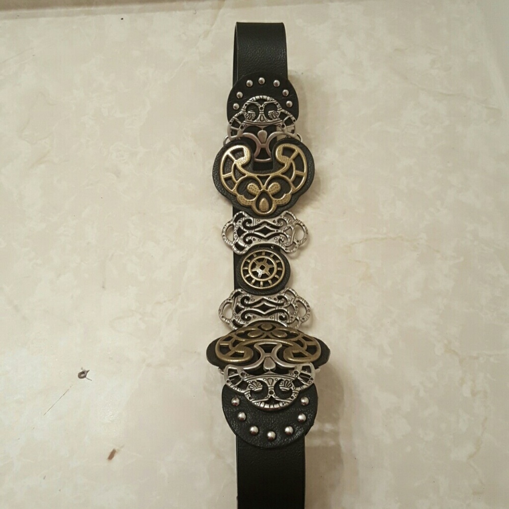 Ladies Chico's Elastic and Leather Belt Sz M