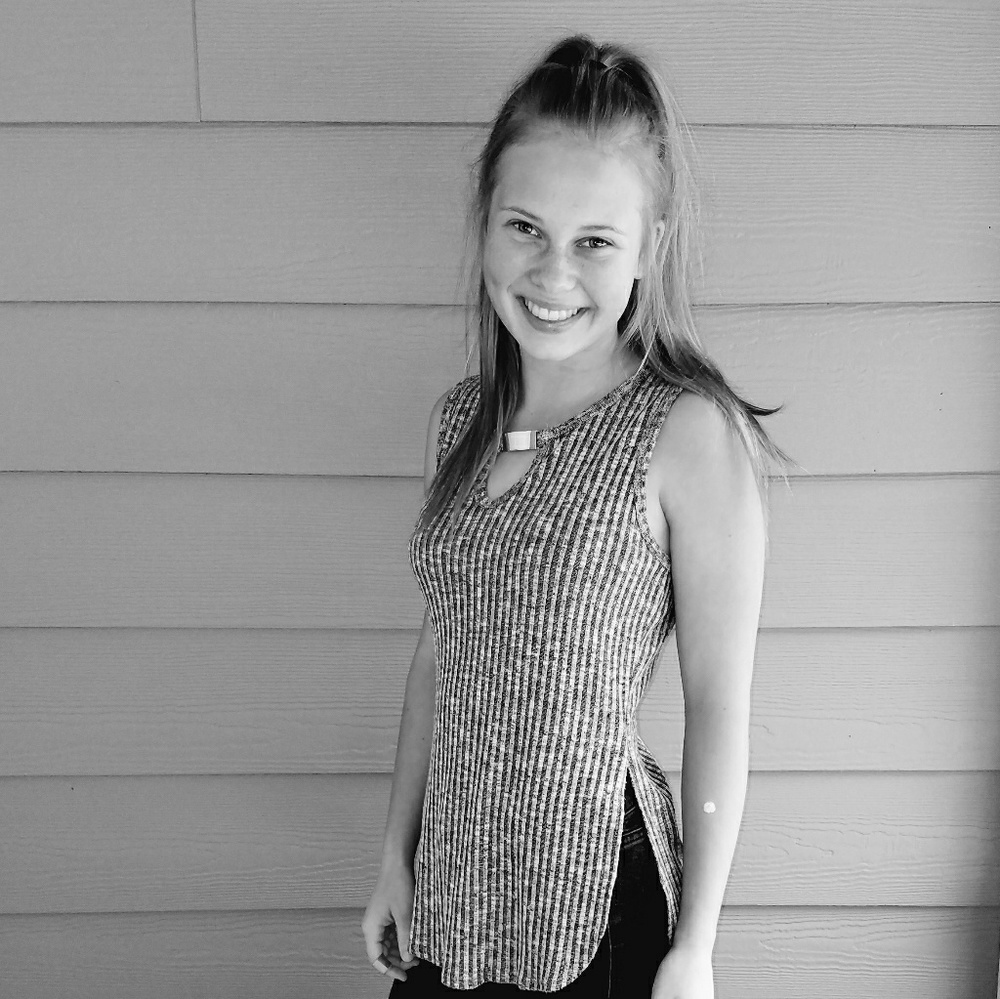 Meet your Posher, Lorelle