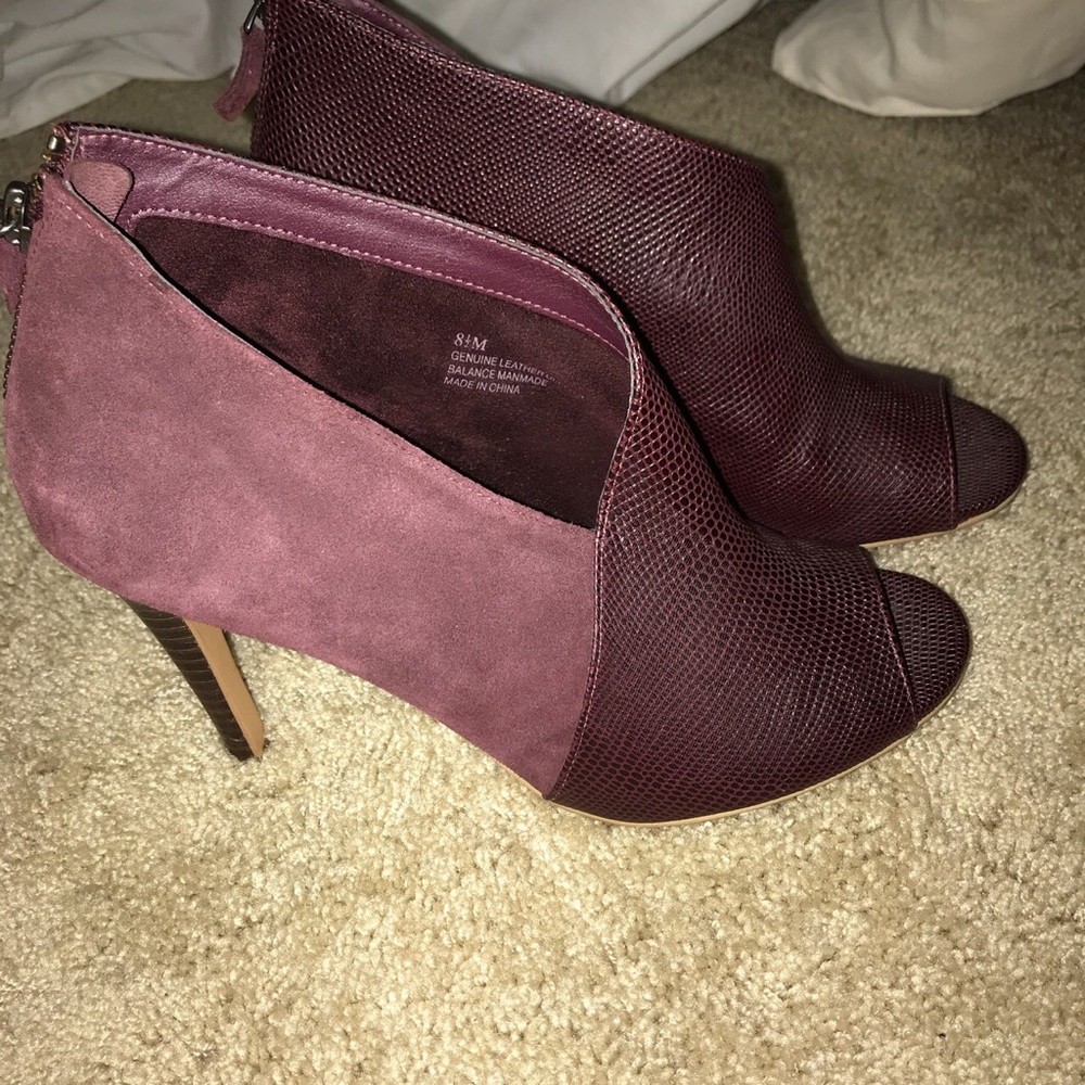 Halogen Booties - Picture 2 of 2