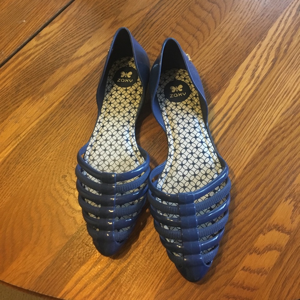 Flat ballets