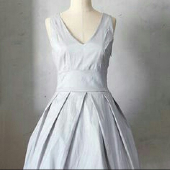 Fleet Collection Soirée Dress in Dove Grey - Picture 1 of 2