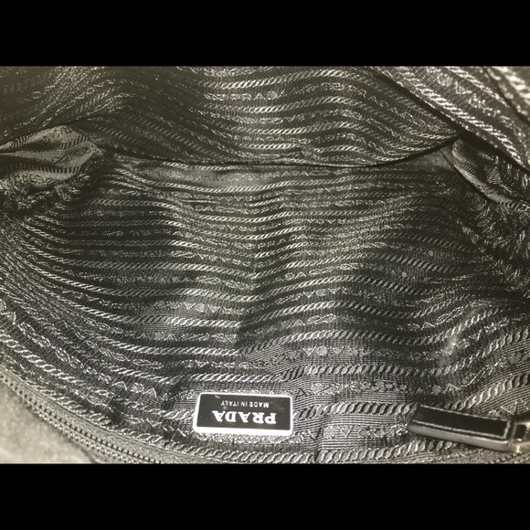 Authentic 2007 PRADA messenger bag. - Picture 6 of 8