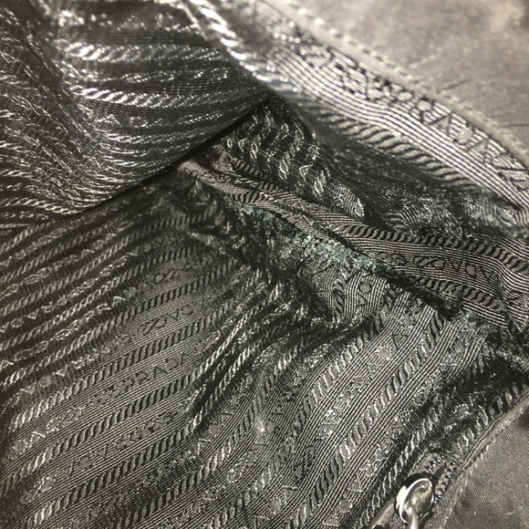 Authentic 2007 PRADA messenger bag. - Picture 7 of 8