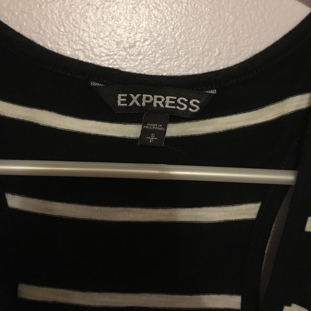 Express dress - Picture 2 of 2
