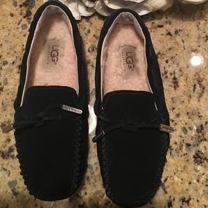 UGG moccasins👦🏼👧🏼