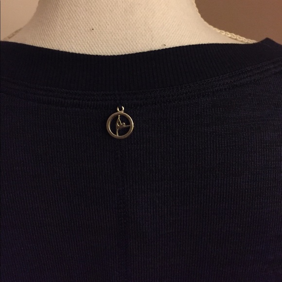 90 Degree by Reflex Sweater - Picture 4 of 7