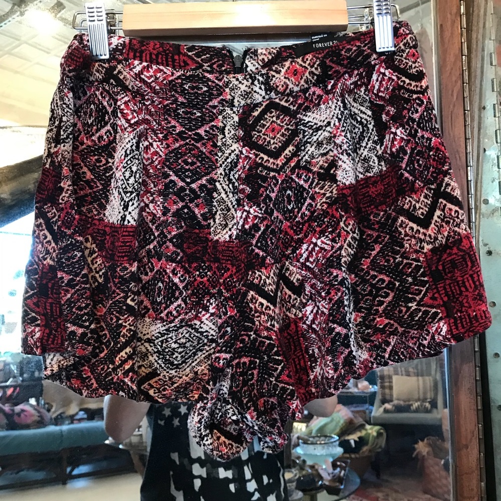 ✨Adorable Aztec Pattern Shorts!✨