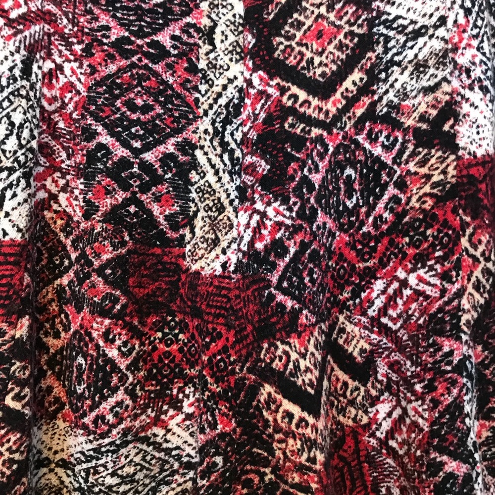 ✨Adorable Aztec Pattern Shorts!✨ - Picture 2 of 7