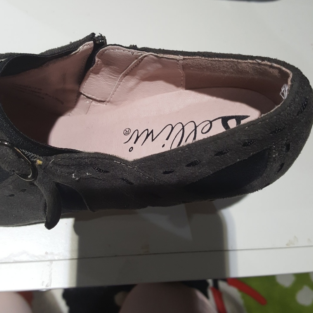 Shoes - Picture 6 of 6