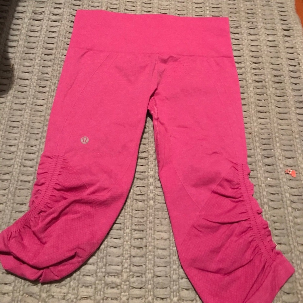 LuLuLemon yoga pants