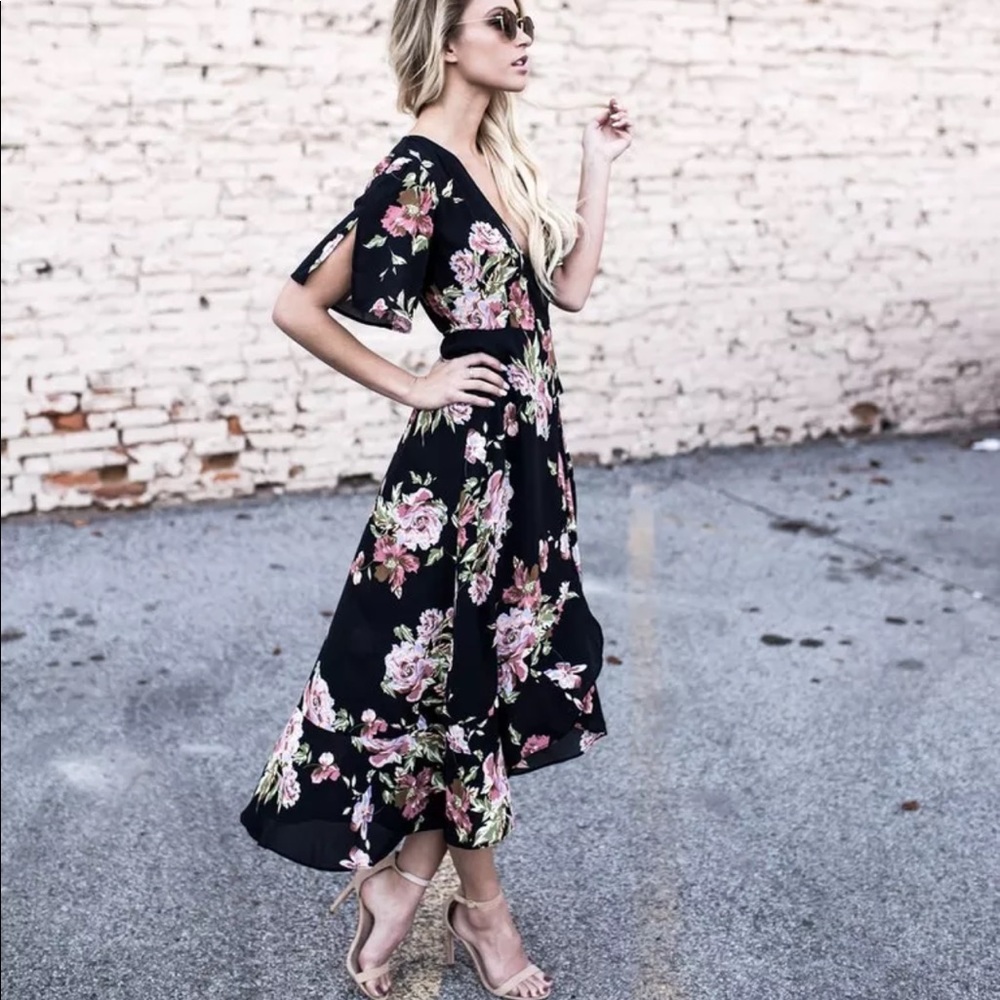 Host Pick 💘Vintage Rose Floral Print Dress - Picture 5 of 8