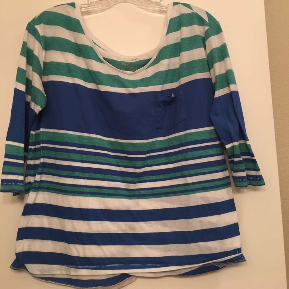 American Eagle top