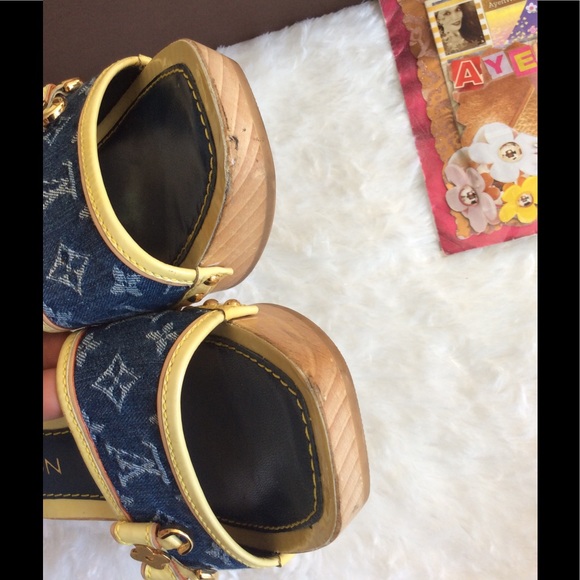 Authentic Louis Vuitton Denim mono Sandals - Picture 7 of 8