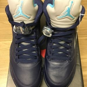 Jordan 5s Midnight Navy Dead Stock