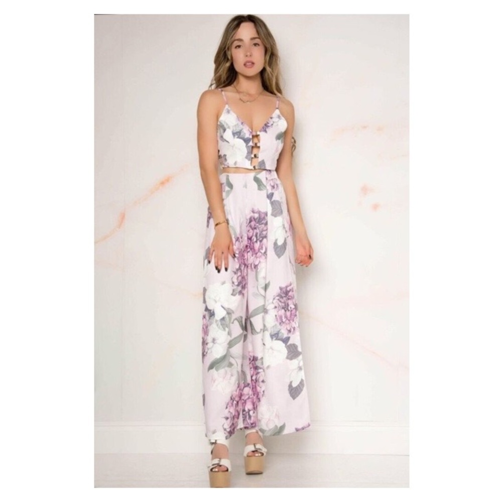 Solaris style 2 piece set NWT