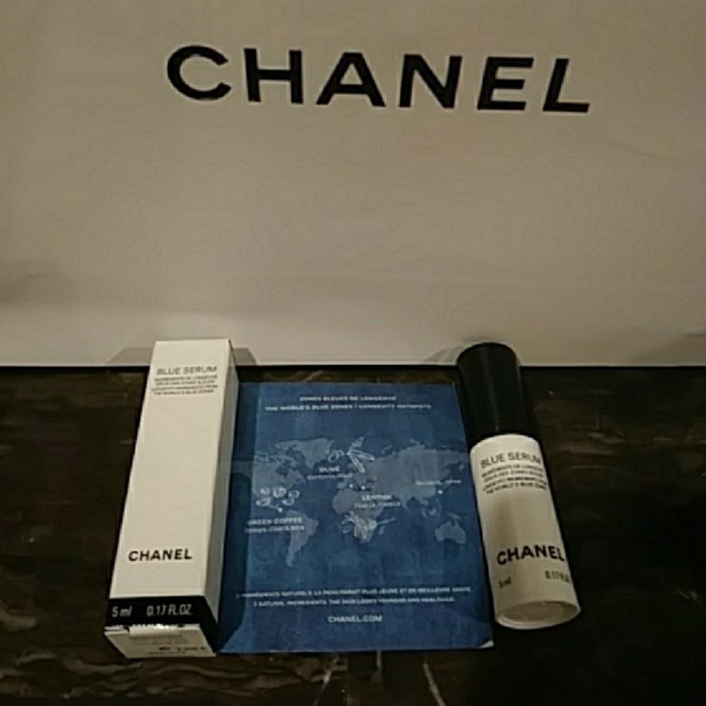 CHANEL 💙BLUE SERUM💙 DISCOUNTED SHIPPING FOR 1h