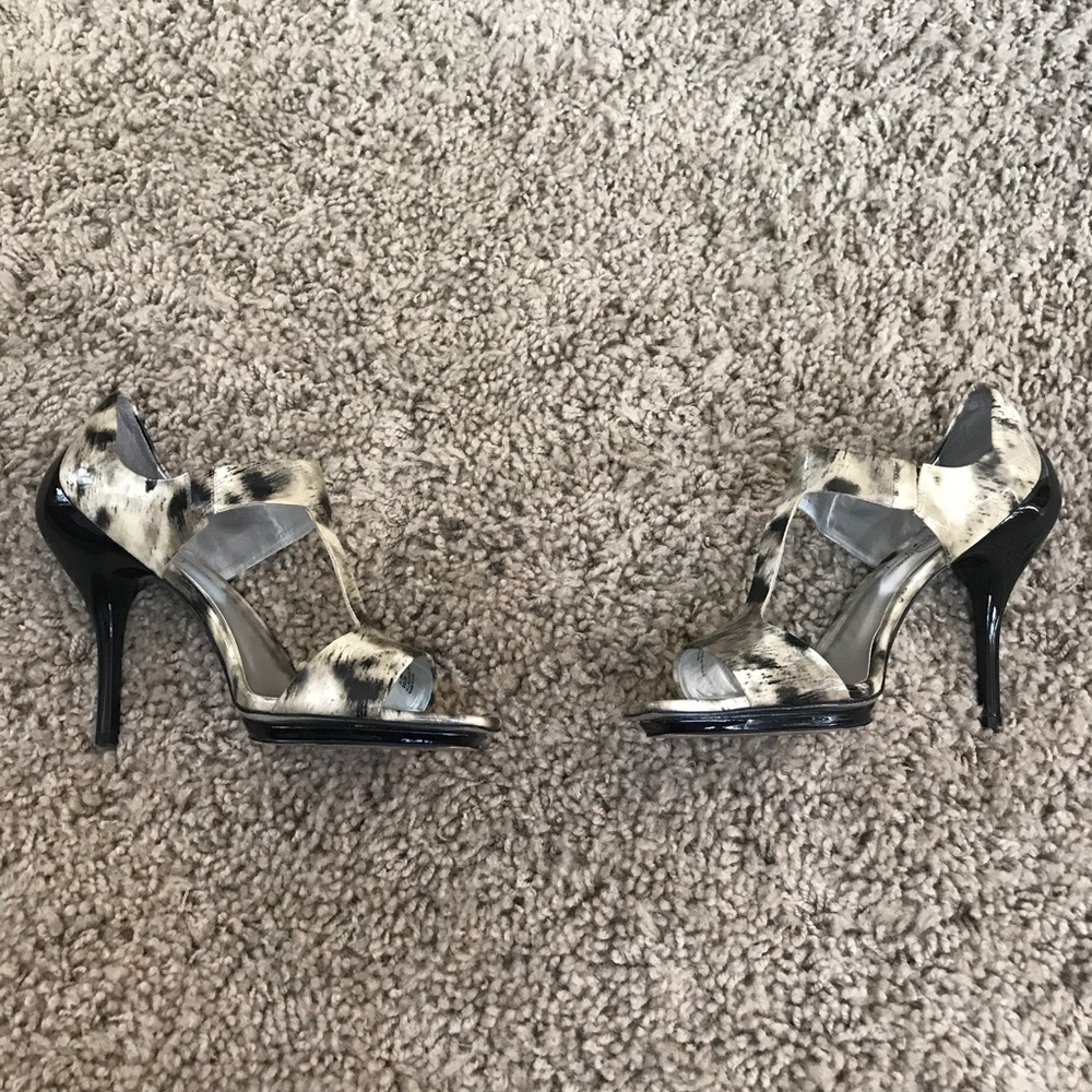 Cream/Tan Leopard Patent Heels