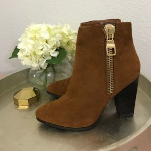 EXPRESS BOOTIES