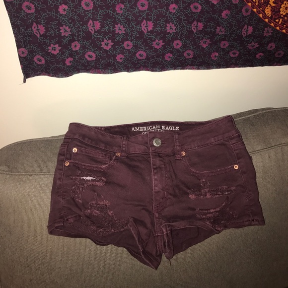 American Eagle Outfitters Pants - Maroon American Eagle Shorts!