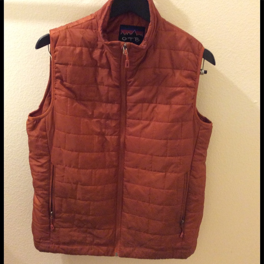 MENs puffer vest