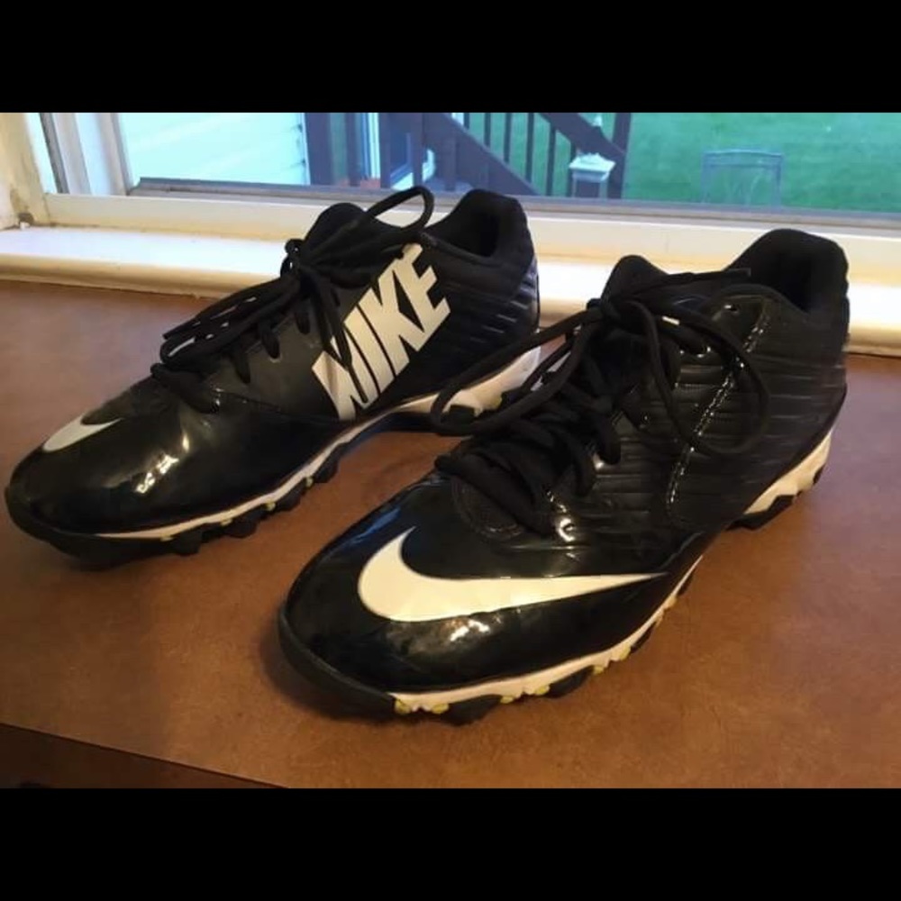 Black Nike Sneakers