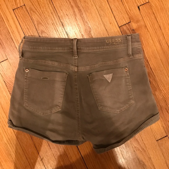Guess jean shorts - Picture 2 of 2
