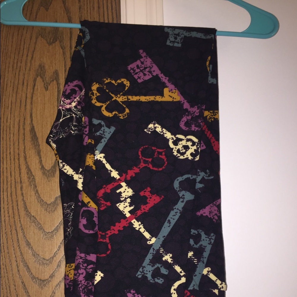 LuLaRoe TC leggings **MOVING SALE**
