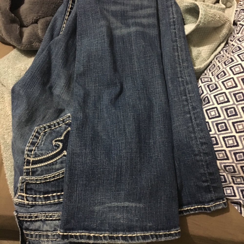 Rock Revivals for sale Size 25 asking 80$
