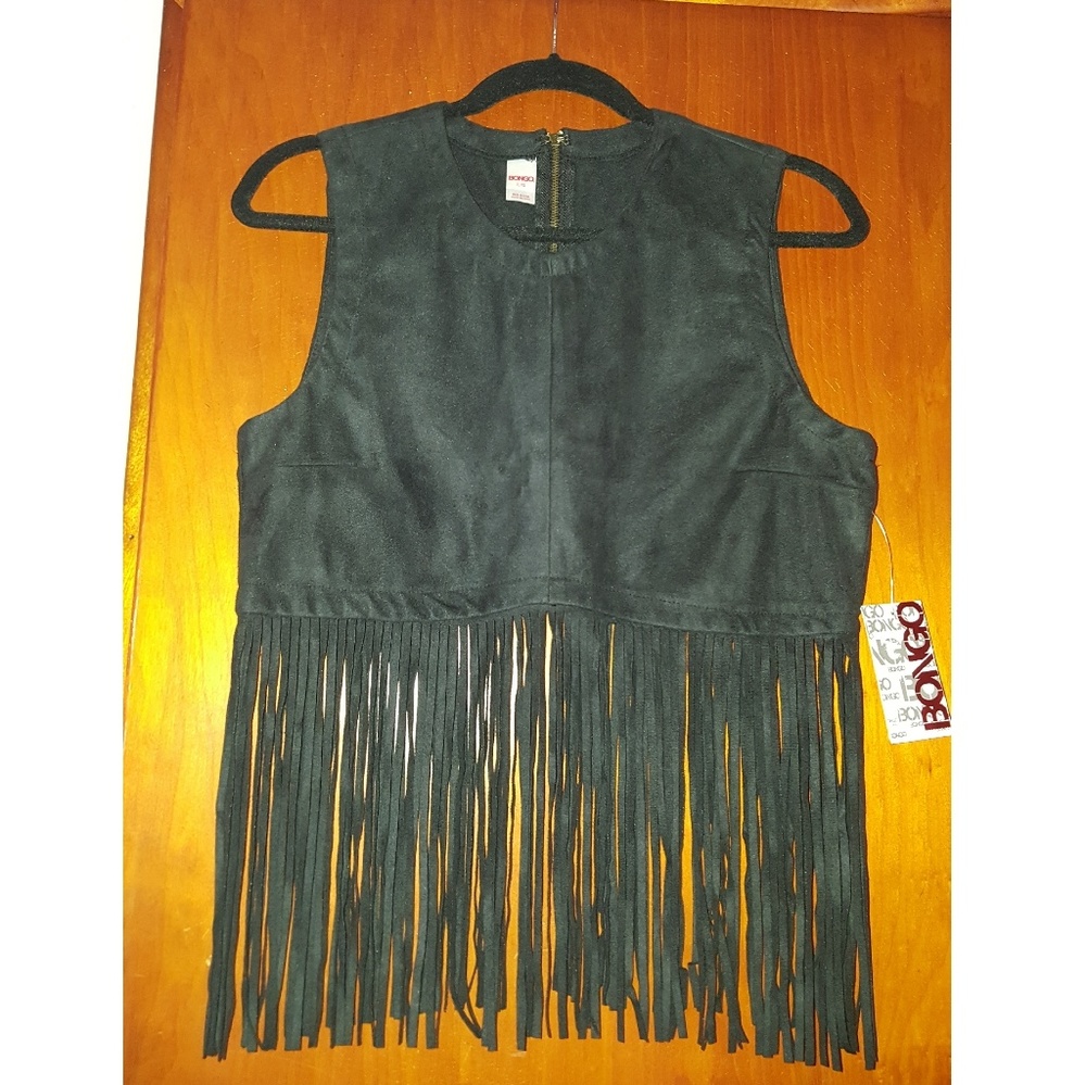Sleeveless fringe zip up top
