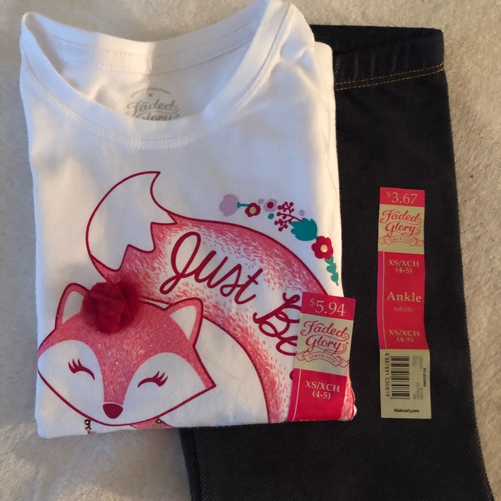 White And Pink Shirt W Leggings